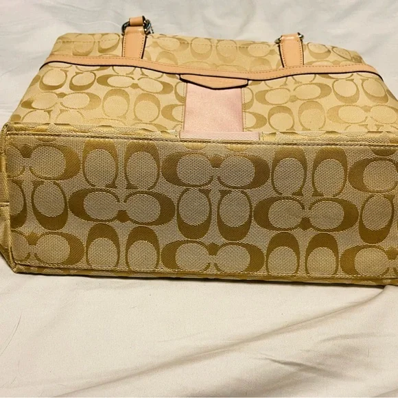 Coach pink and tan bag - Picture 3 of 5